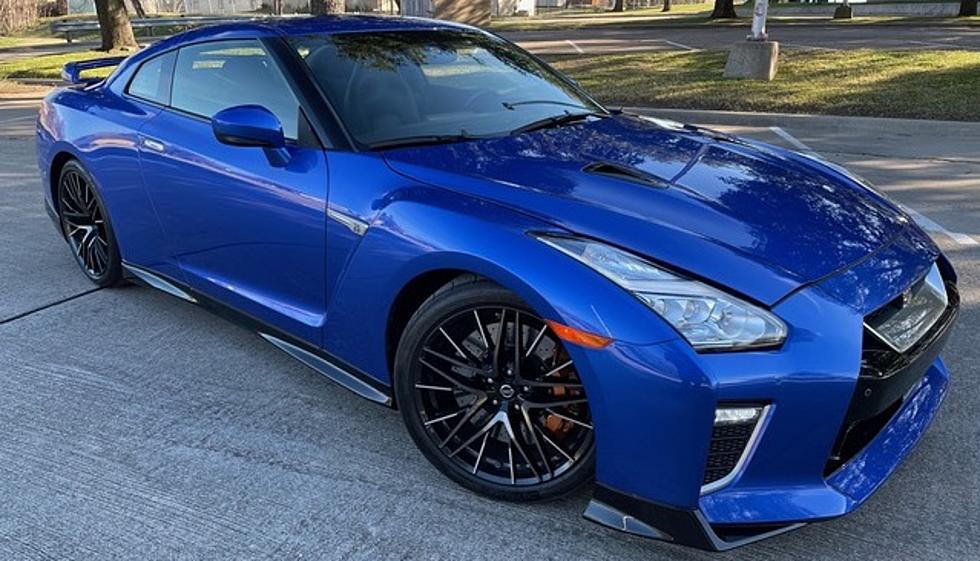 The Car Pro Test Drives the 2021 Nissan GT-R