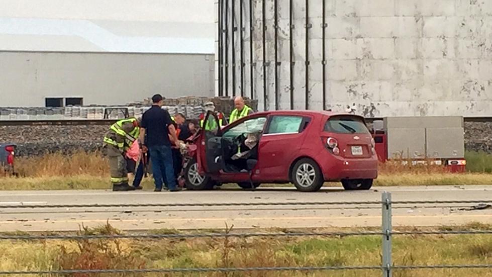 One Person Suffers Serious Injuries in Two-Vehicle Crash Near Slaton