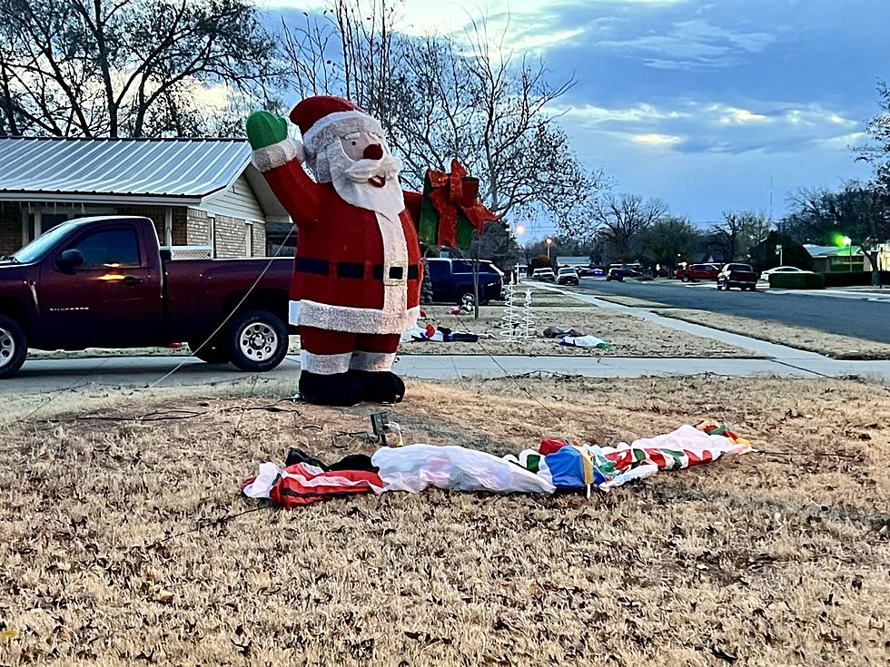 High Winds and Blowing Dust Will Impact Lubbock &#038; Your Outdoor Christmas Decorations