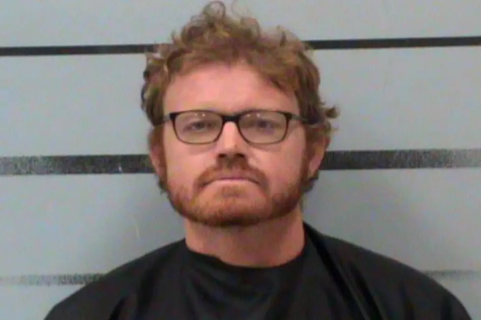 Lubbock Man Accused of Stealing Groceries Threatens Employees With a Knife