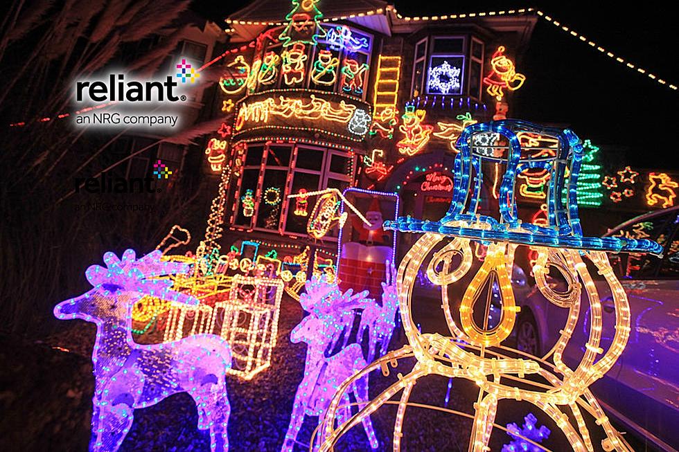 ENTER NOW: Show Us Lubbock's Best Holiday Lights