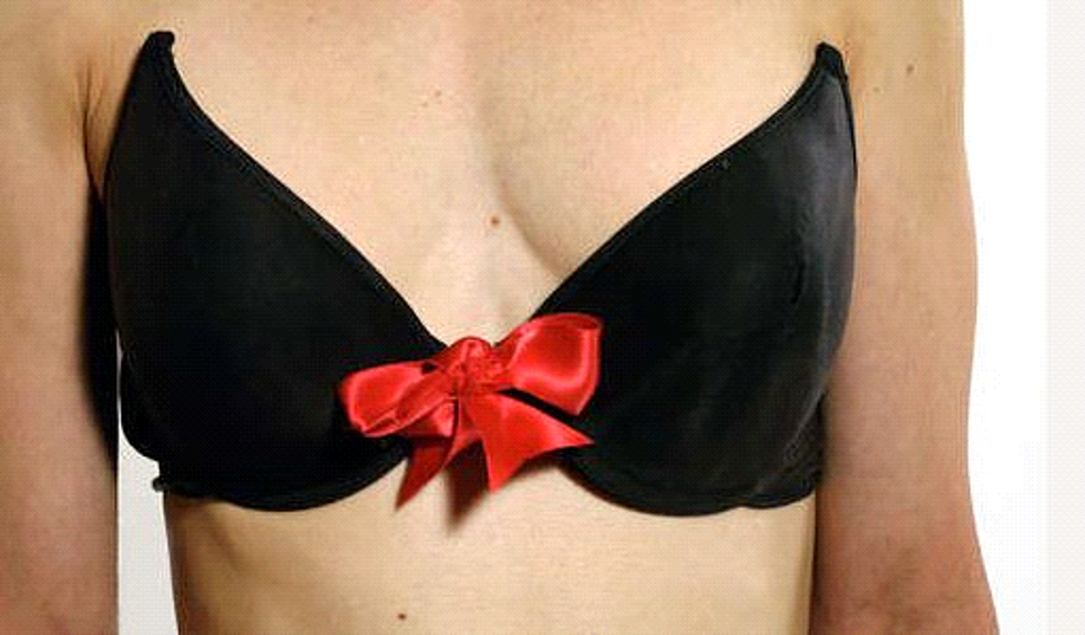 Clap-Off Bra Could Be Perfect Valentine’s Day Gift [VIDEO]