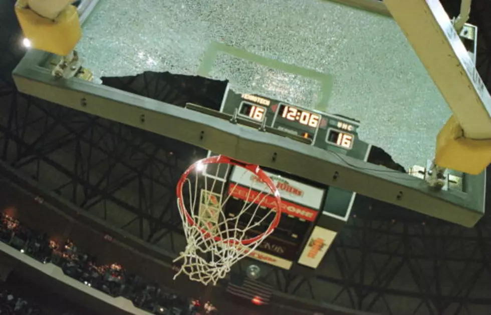 Darvin Ham&#8217;s Dunk Still Gives Chills 15 Years Later [VIDEO]