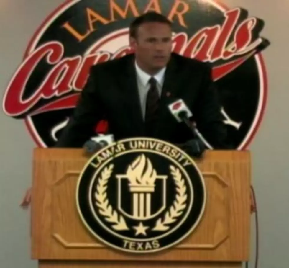 Lamar Head Coach Pat Knight Rips Seniors [VIDEO]