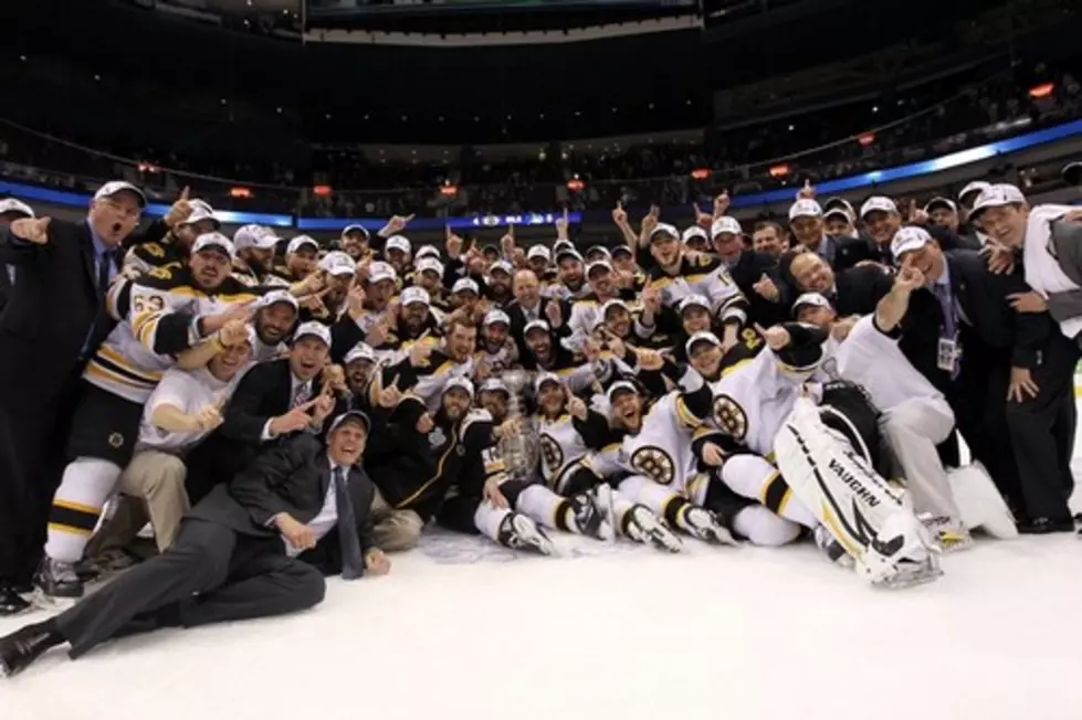 Dallas Stars Winger Michael Ryder Dings the Stanley Cup [VIDEO]