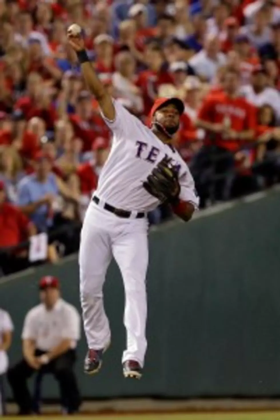 Texas Rangers and Shortstop Elvis Andrus Agree to a Three Year Contract
