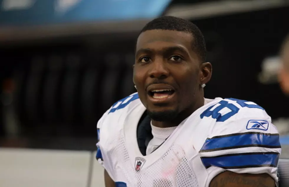 Dallas Cowboys Receiver Dez Bryant May Miss Time With Knee Injury