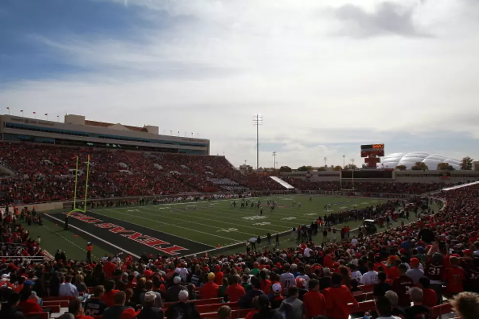 Texas Tech Football Players Visit Season Ticket Holders