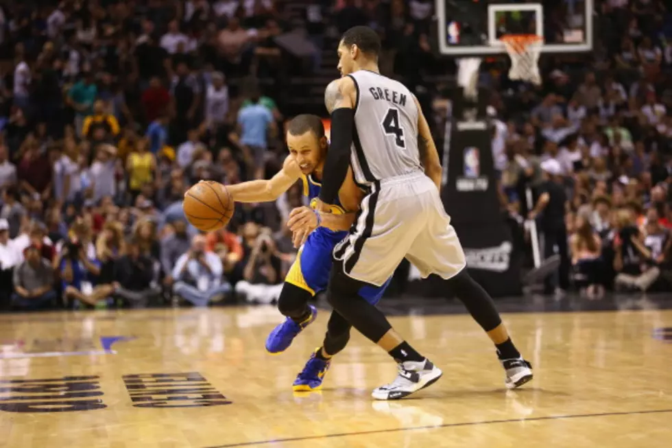 San Antonio Spurs Head to Oakland to take on the Golden State Warriors in Games 3 and 4