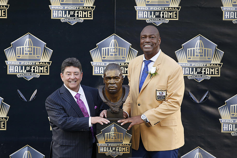Charles Haley Enshrined in NFL Hall of Fame's 2015 Class