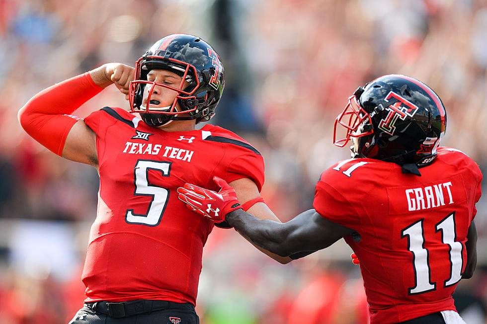 How Does Patrick Mahomes Stack Up Against Other NCAA Quarterbacks? [Poll]