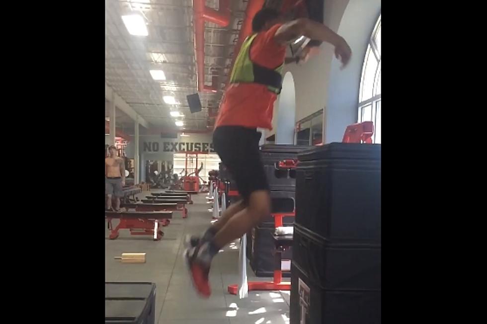 Texas Tech Receiver Derrick Willies Does 60-Inch Box Jump From Sitting Position