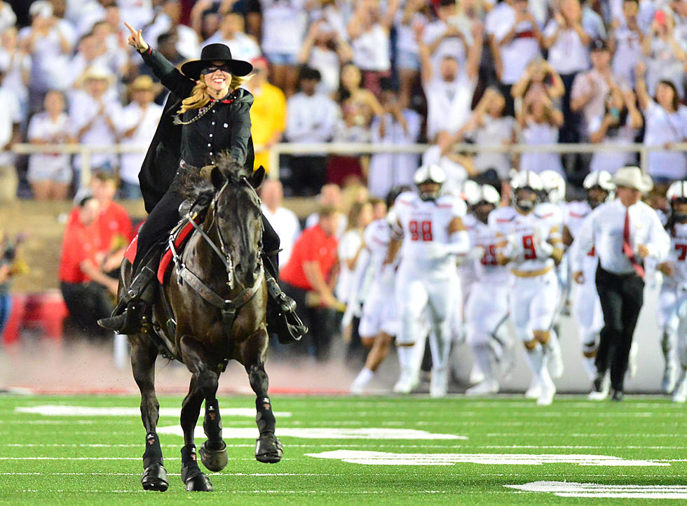 Fearless Champion Gets Send Off at Texas Tech&#8217;s Home Finale