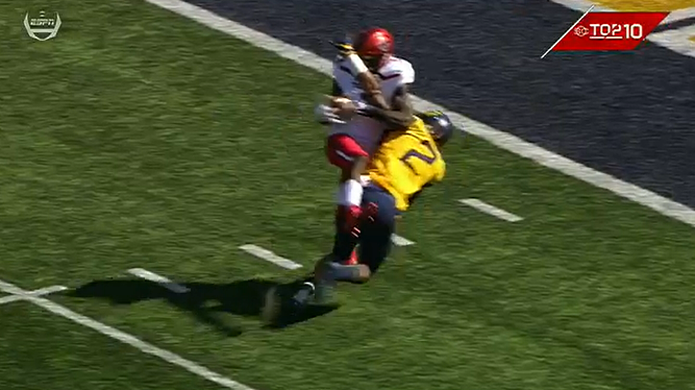 T.J. Vasher Makes Ridiculous Touchdown Grab in First Half vs West Virginia