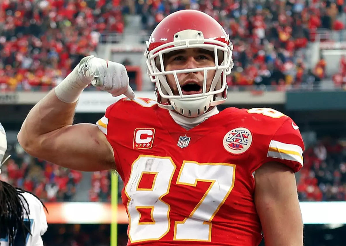 Travis Kelce Has Already Updated His 'Madden 18' Chiefs Roster