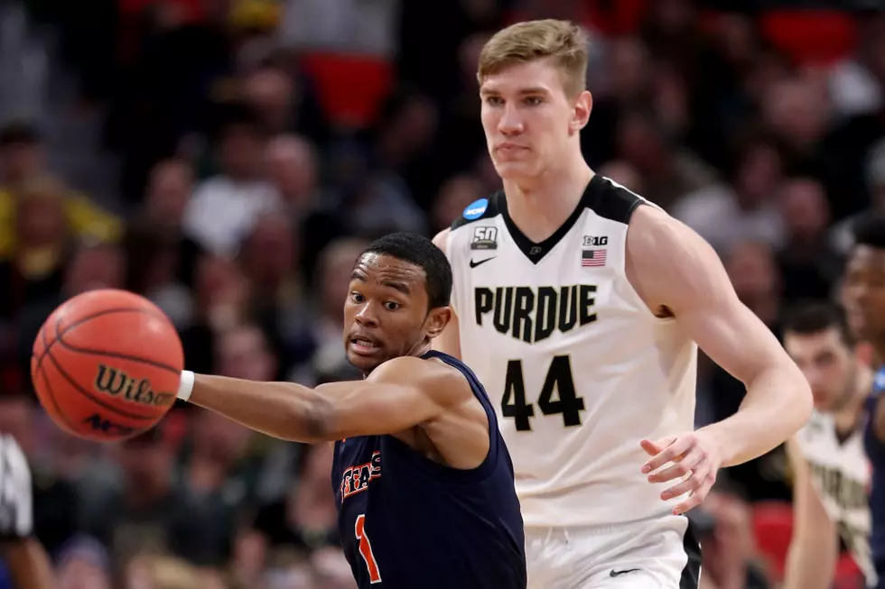 BREAKING: NCAA Rule Makers Strike Again, Pave the Way for Isaac Haas to Play With a Brace