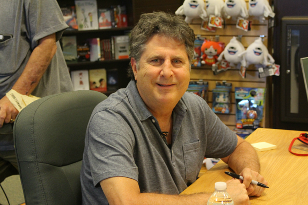 Mike Leach Discusses Unique Offseason, “Enchanting” Bulldogs, State Flags and Crashing Parties with Bill Murray
