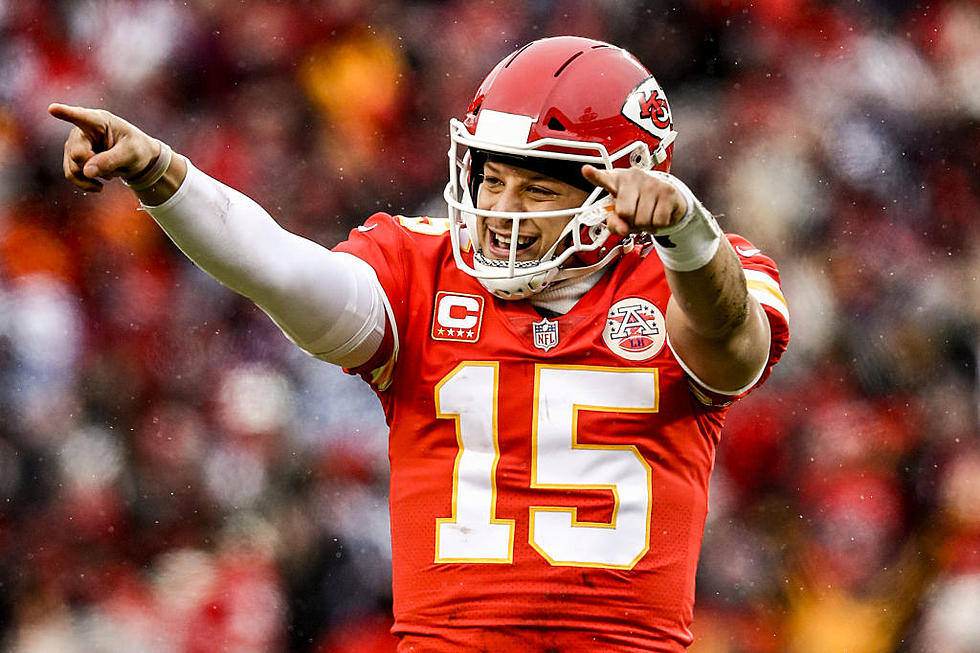 Patrick Mahomes Makes Surprise &#8216;Appearance&#8217; on The Maury Show [Watch]