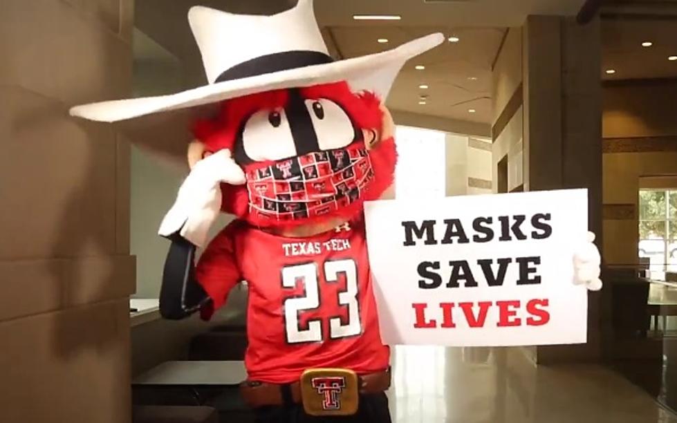 Will Raider Red Wear a Face Mask on the Sidelines?