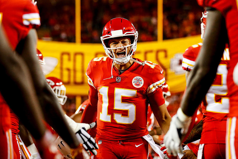 Fans Sound Off on Controversial 'Bench Patrick Mahomes' Petition