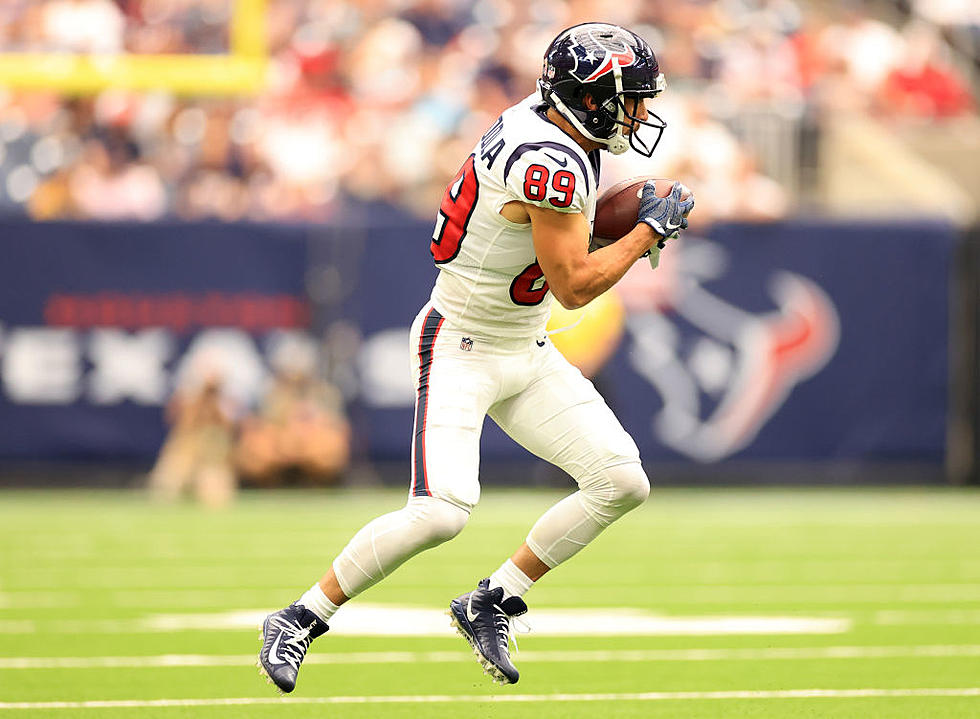 Check Out 30 Mind-Blowing Photos of Danny Amendola&#8217;s Epic House in Austin, TX