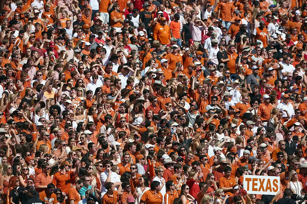 Alright, I’ll Say It: I Don’t Get the Texas Longhorns ‘T-Shirt Fan’ Slam