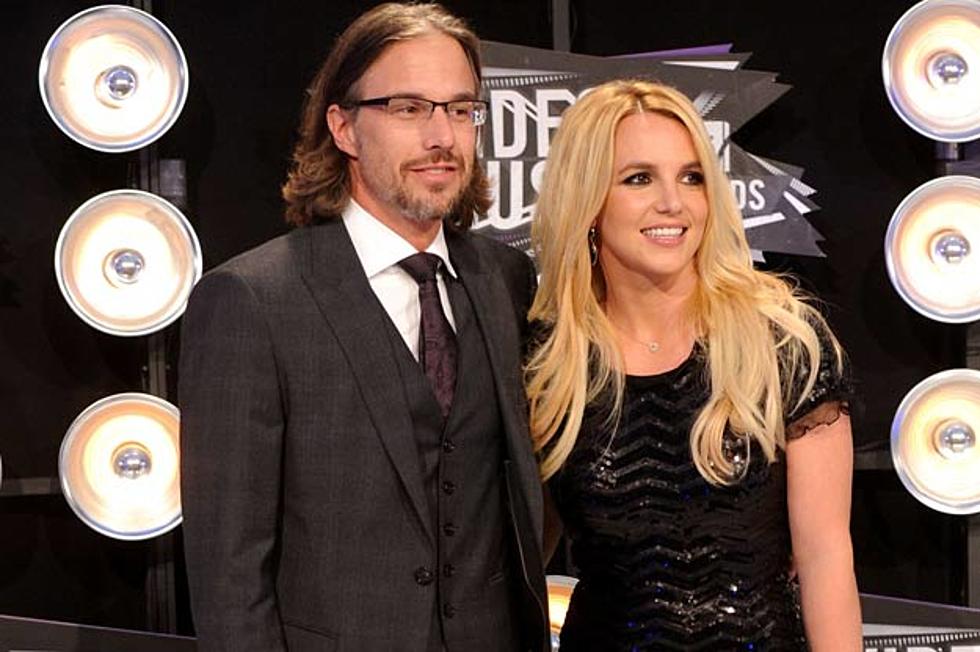 Britney Spears’ Former Manager May Cause Wedding Delay