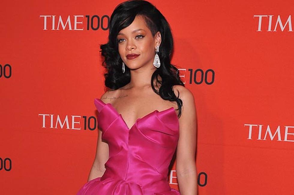 Rihanna Tweets Pic After Being Evacuated From London Hotel