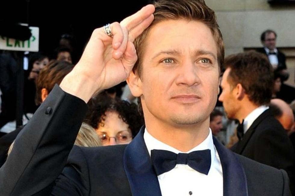 ‘Bourne’, ‘Avengers’ Star Jeremy Renner Pops Viagra Before 10-Hour Flight