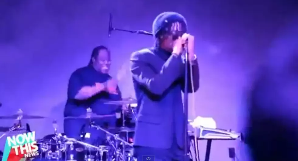 Lupe Fiasco Gets Kicked Off Stage At President Obama&#8217;s Inauguration Party &#8211; [VIDEO]