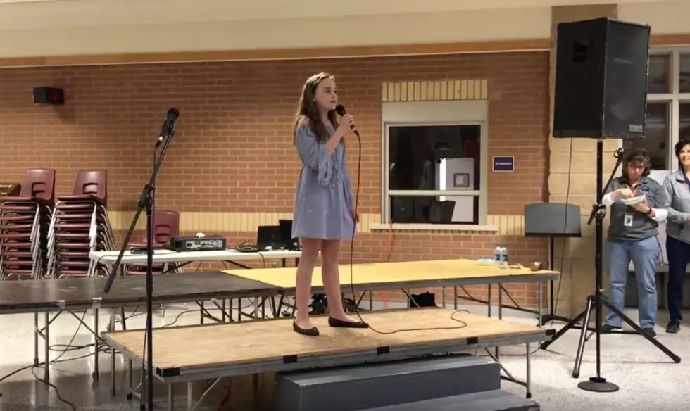 Canyon, Texas Girl Sings “Fight Song” and Floors the Crowd
