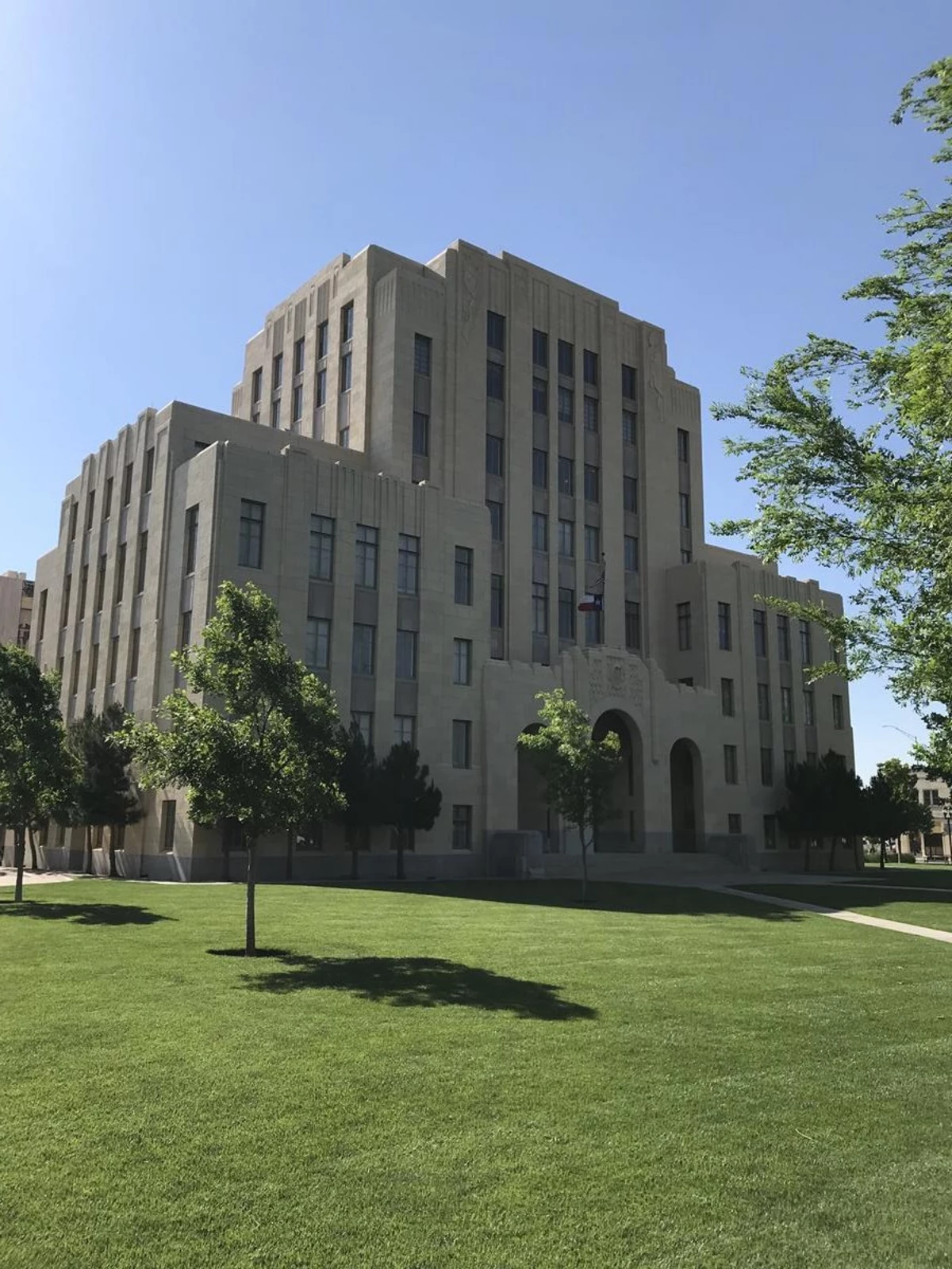Potter County Judge Extends City Buildings Closures