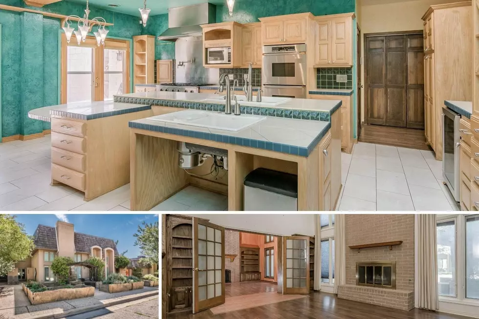 Pull Your Socks Up! This Puckett Townhome Will Blow You Away