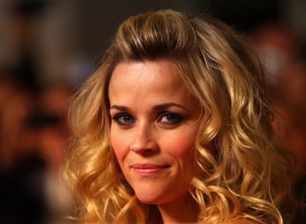Actress Reece Witherspoon Hit By A Car – But Ok !