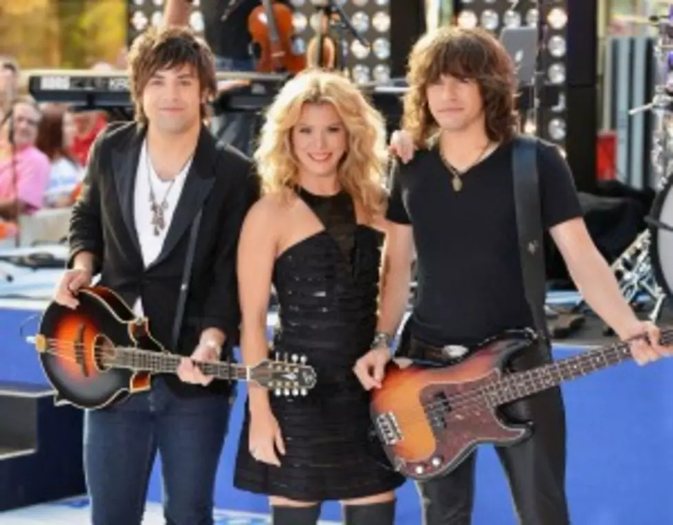 Now Playing: The Band Perry &#8211; &#8216;Don&#8217;t Let Me Be Lonely&#8217;