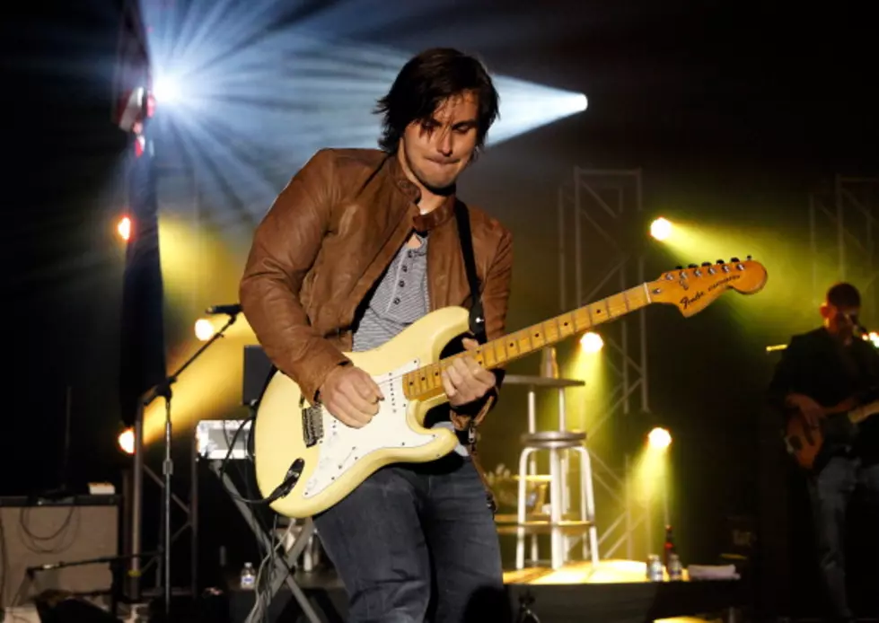 Charlie Worsham Covers Katy Perry&#8217;s &#8216;ROAR&#8217; [VIDEO]