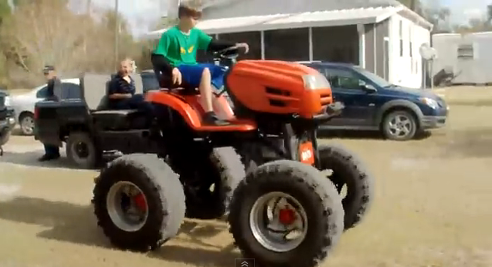 Check Out This Redneck Lawnmower A Grandfather Built For His Grandchildren [VIDEO]