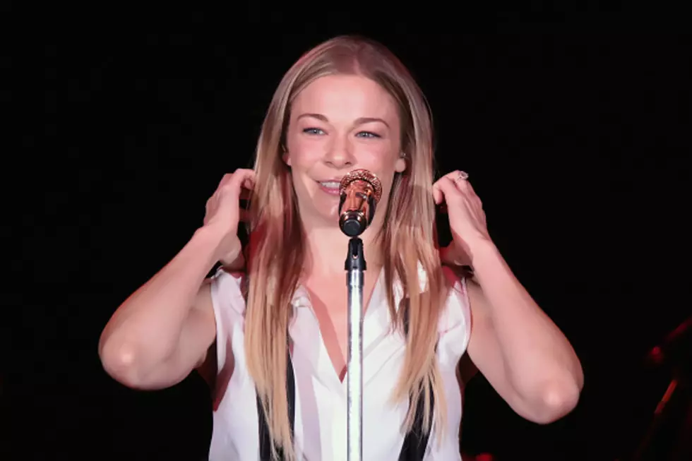 LeAnn Rimes Performed in Amarillo Last Night and Stirred Up Controversy on Facebook
