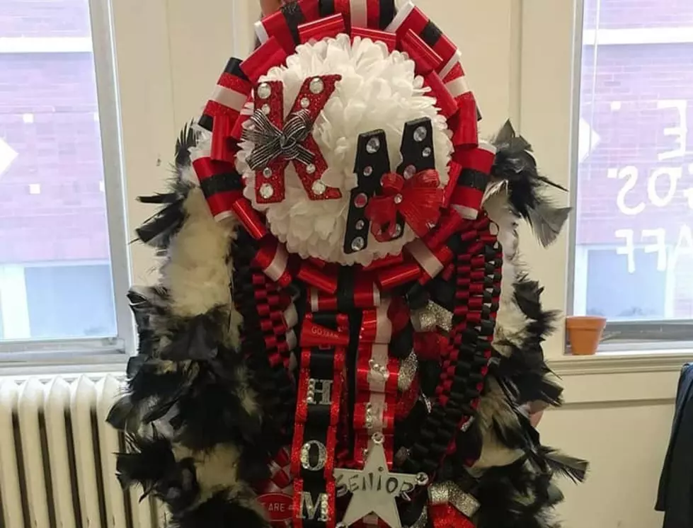 Texas Homecoming Mums Are No Joke