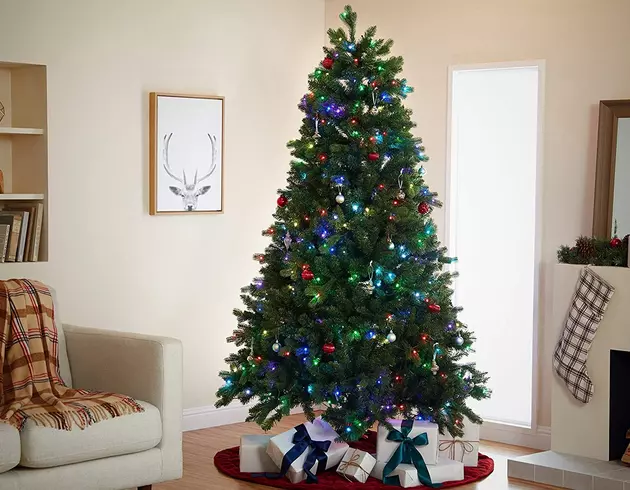 Smart Christmas Trees Are This Year&#8217;s New Trend