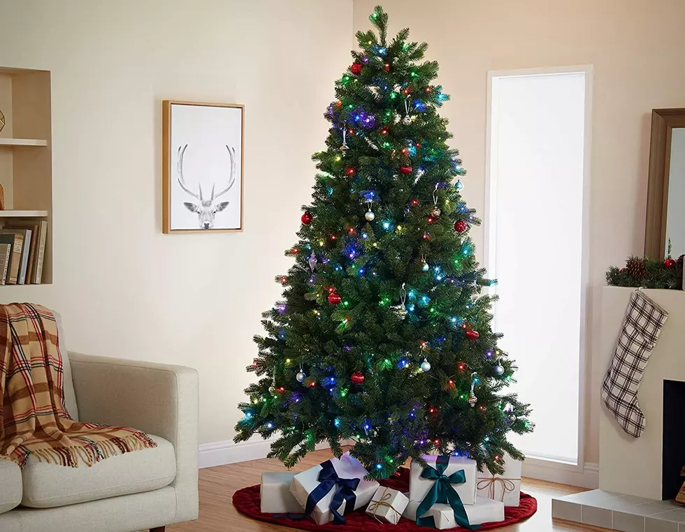 Smart Christmas Trees Are This Year’s New Trend