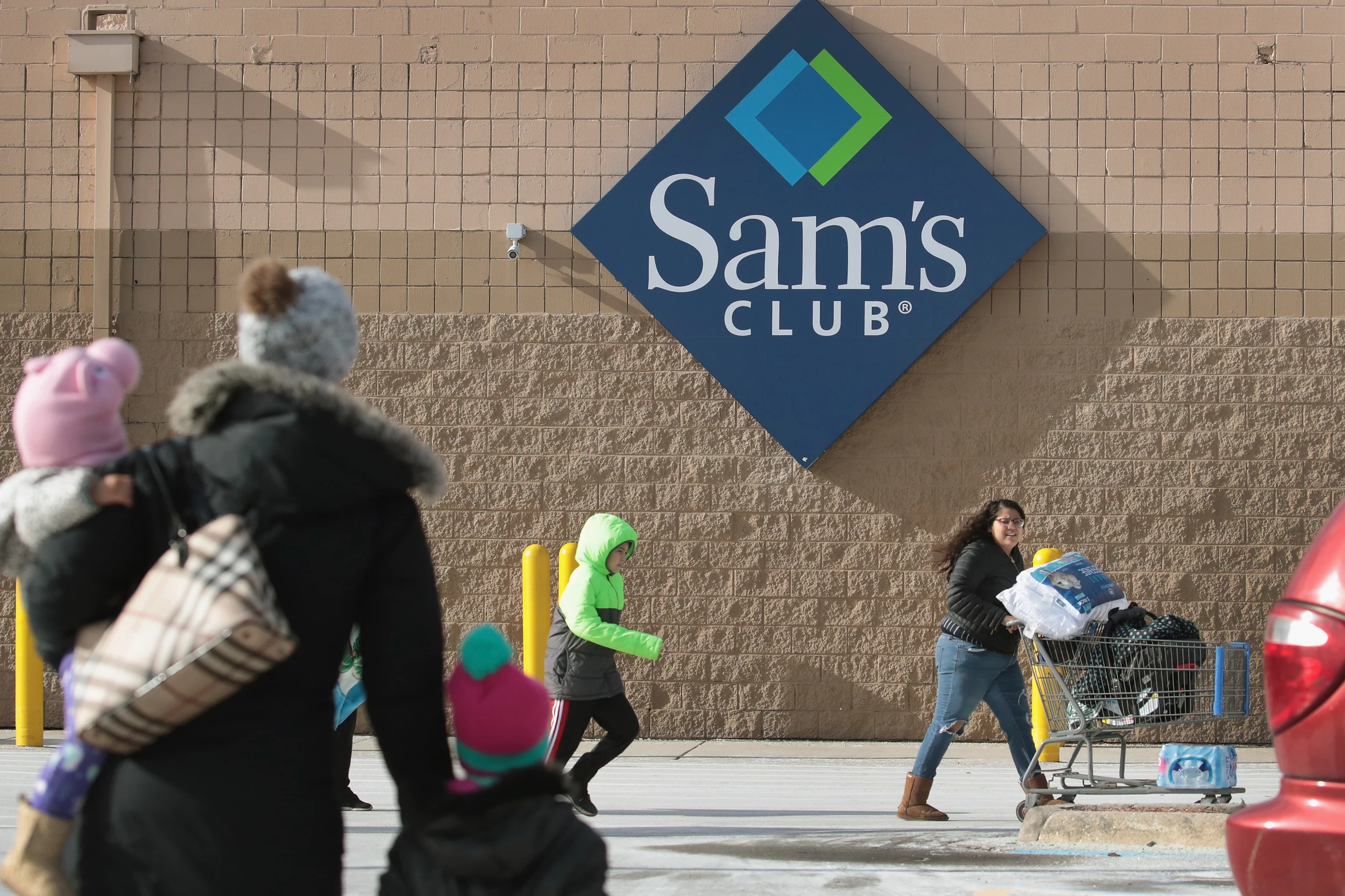 Here's How You Can Shop At Sam's Club Without Being A Member
