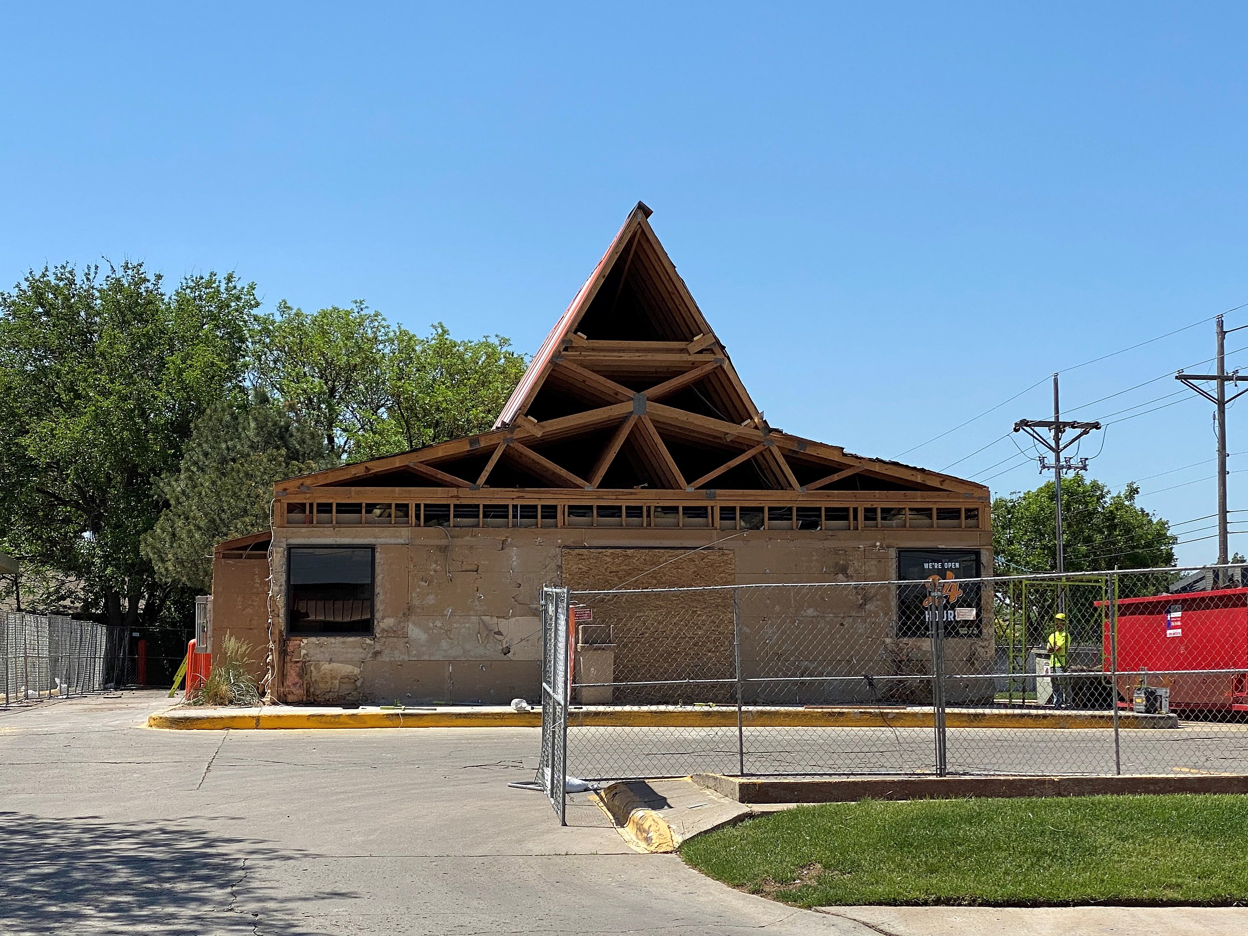 Whataburger opens first-of-kind restaurant in Bellmead