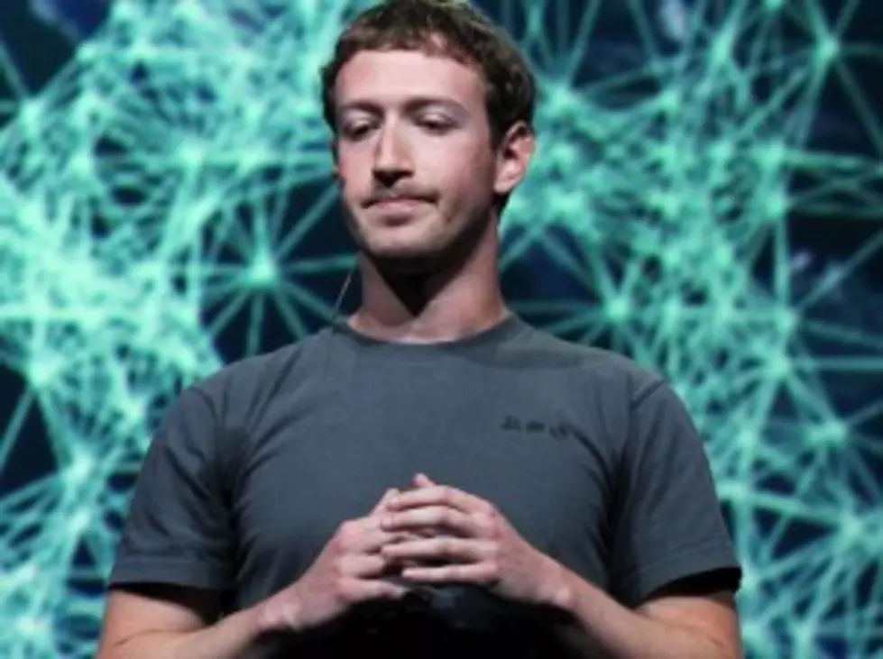 Facebook Glitch Gives Hacker Access To Zuckerberg&#8217;s Private Photos