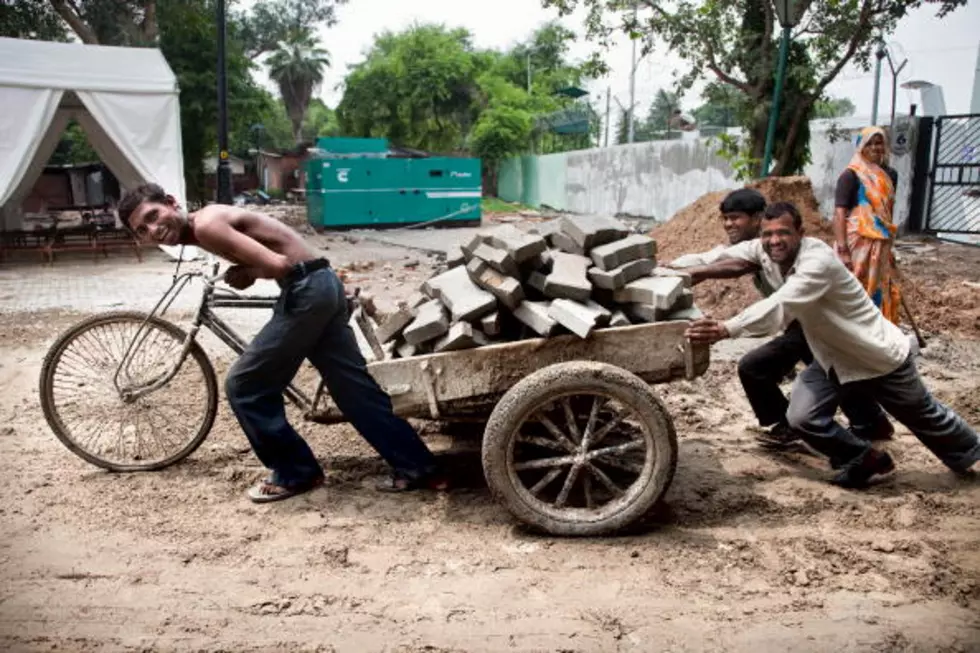 Death Toll In Indian Monsoon Flooding Exceeds 500