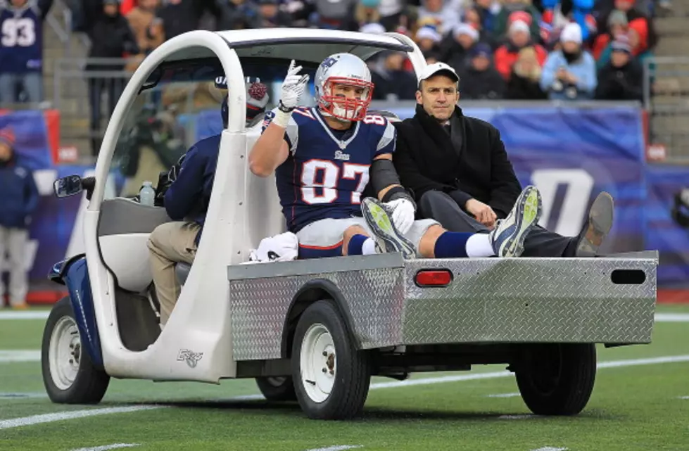 New England Patriots TE Gronkowski Has Torn ACL, Damaged MCL