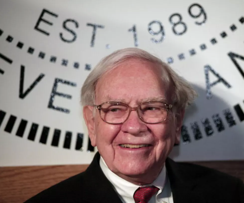 Warren Buffet Gives Investing Tips In Letter To Berkshire Hathaway Inc. Shareholders