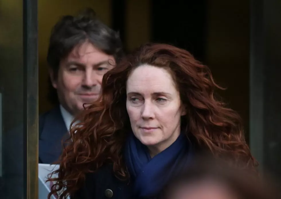 Former News Of The World Editor Rebekah Brooks Denies Tabloid Phone Hacking Cover Up