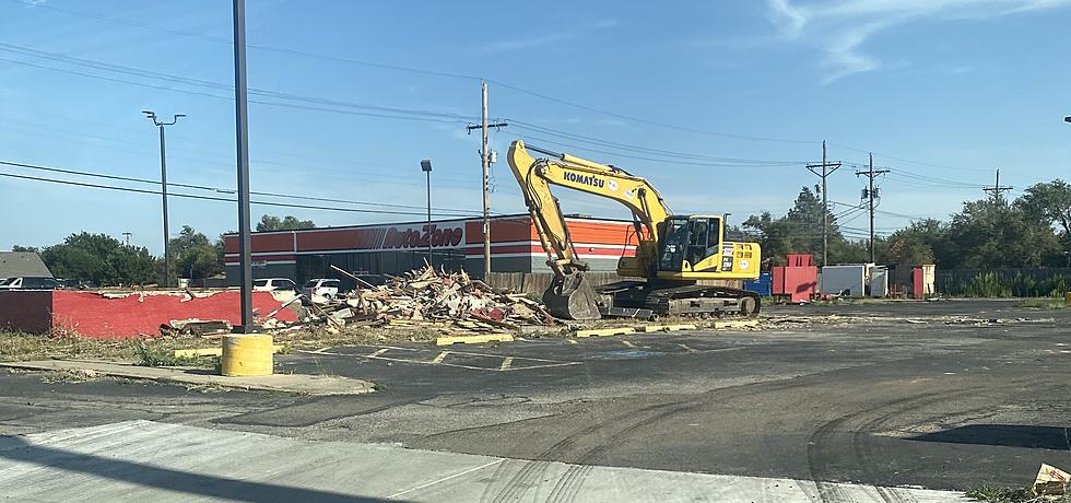From TV Fame to Rubble: Amarillo’s Wienerschnitzel Demolished