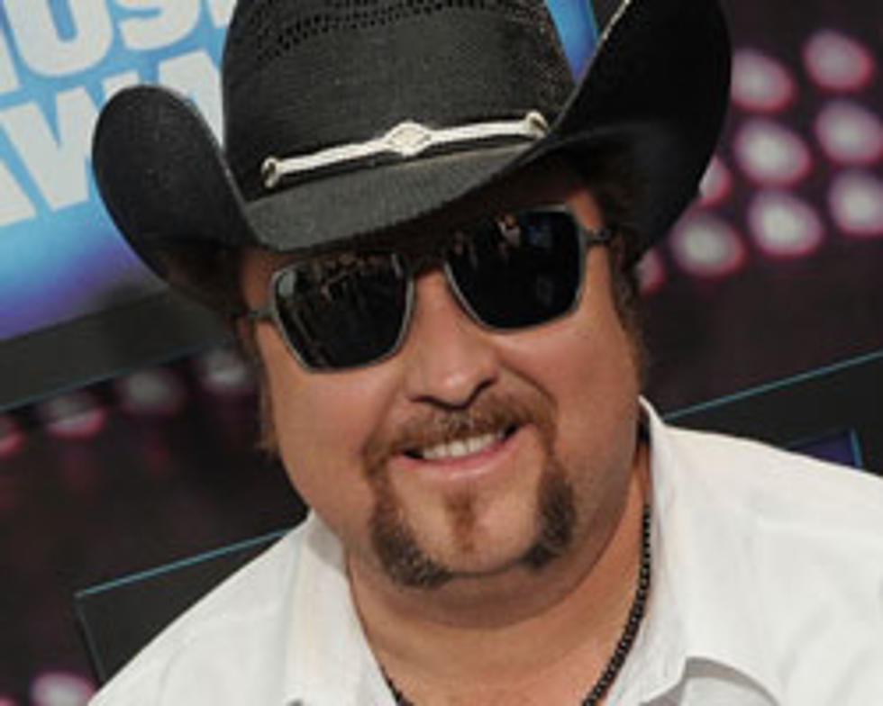Colt Ford Feat. Kevin Fowler, ‘Hip Hop in a Honky Tonk’ – Video Spotlight